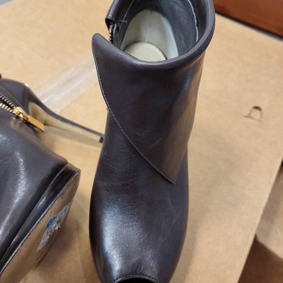 Michael Kors Kendra Peep Toe Booties Brown Leather Ankle Boots Size 8 - Picture 2 of 14